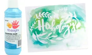 Bouteille de drawing gum 10 doigts à côté d'une illustration florale verte et bleue avec le mot "Herbology" écrit en blanc.