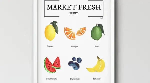Une oeuvre d'art nourriture colorée présente des fruits peints à l'aquarelle : citrons, oranges, limes, pastèques, myrtilles et bananes.