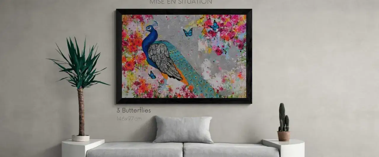 Tableau d'un paon majestueux entour&eacute; de fleurs &eacute;clatantes et de papillons bleus. Une inspiration pour savoir comment devenir artiste.