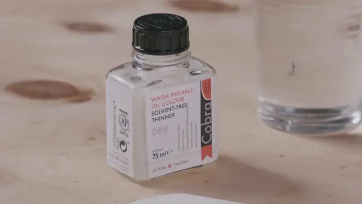 Peinture acrylique et eau - Diluer sans fragiliser